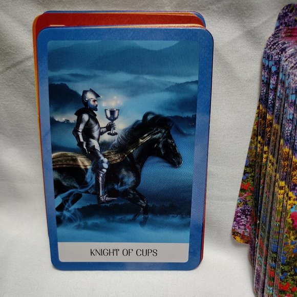 The Chakra Wisdom Tarot - Picture 5 of 9